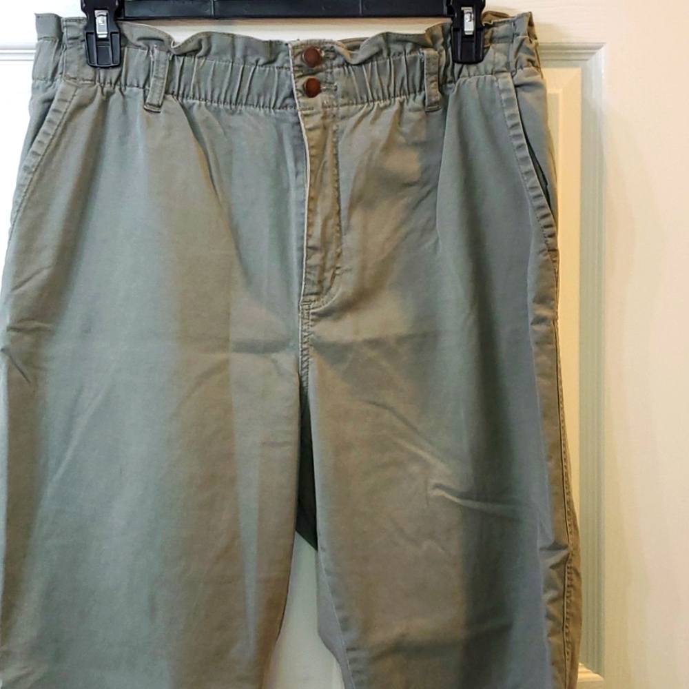 Universal Threads Woman's Twill Pants Size 16 - image 1